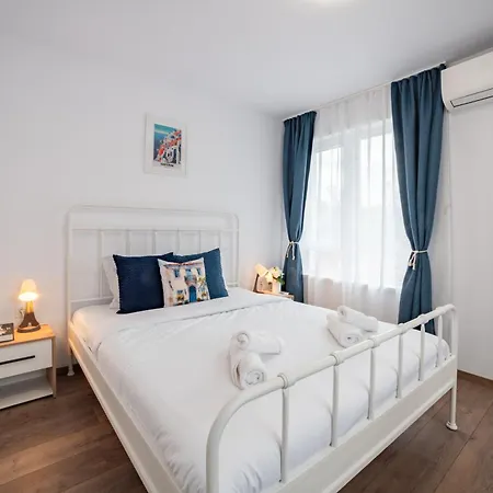 Appartement Summer Theatre